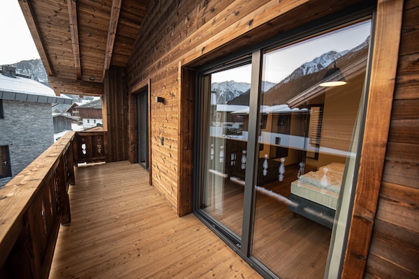 Foto van Chalet in Pinzgau bij Skipistes & Sauna - Vakantiehuis in Wald im Pinzgau - TerraceBalcony