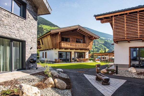 Foto van Chalet in Pinzgau bij Skipistes & Sauna - Vakantiehuis in Wald im Pinzgau - ExteriorSummer