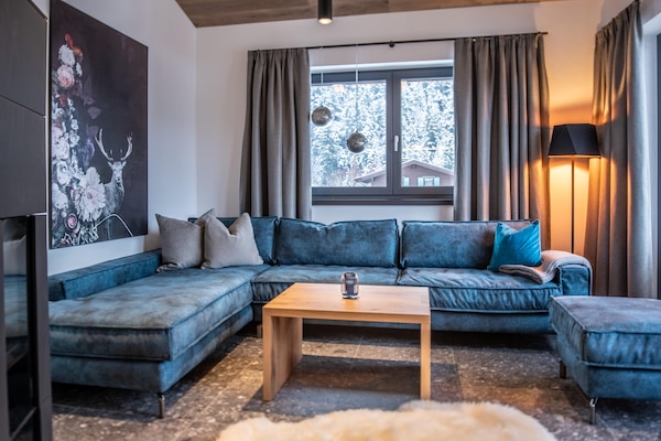 Foto van Chalet in Pinzgau bij Skipistes & Sauna - Vakantiehuis in Wald im Pinzgau - LivingRoom