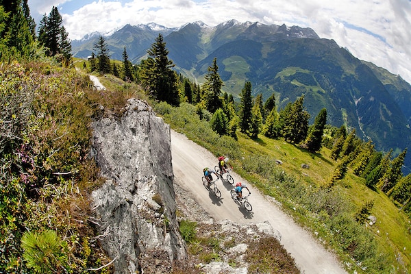 Foto van Appartement in Fügen bij Spieljochbahn - Vakantiehuis in Fügen - LivingRoom