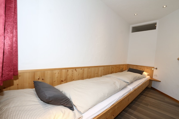Foto van Appartement in Fügen bij Spieljochbahn - Vakantiehuis in Fügen - BedRoom
