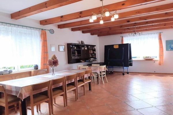 Foto van Comfortabele vakantievilla met een eigen tuin - Vakantiehuis in Pluski - DiningRoom
