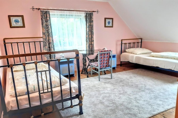 Foto van Comfortabele vakantievilla met een eigen tuin - Vakantiehuis in Pluski - BedRoom