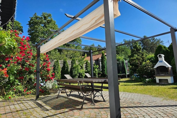 Foto van Comfortabele vakantievilla met een eigen tuin - Vakantiehuis in Pluski - TerraceBalcony