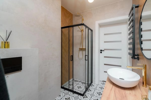 Foto van Comfortabele vakantievilla met sauna en jacuzzi - Vakantiehuis in Marcyporeba - BathRoom