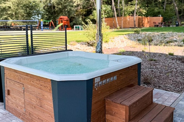 Foto van Comfortabele vakantievilla met sauna en jacuzzi - Vakantiehuis in Marcyporeba - Wellness