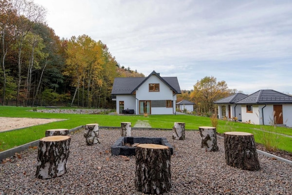 Foto van Comfortabele vakantievilla met sauna en jacuzzi - Vakantiehuis in Marcyporeba - GardenSummer
