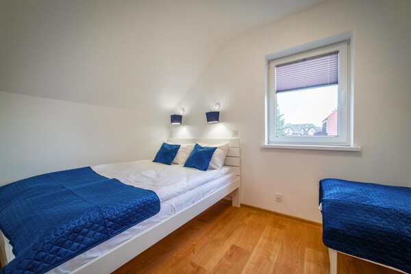 Foto van Comfortabele vakantiehuizen met zwembad - Vakantiehuis in Rewal - BedRoom