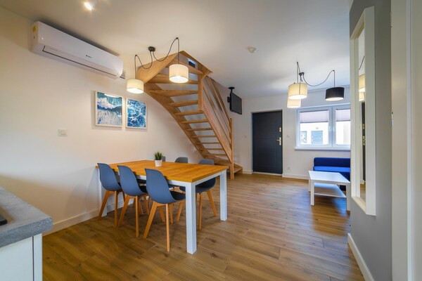 Foto van Comfortabele vakantiehuizen met zwembad - Vakantiehuis in Rewal - LivingRoom