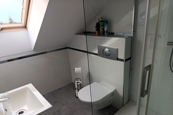 Foto van Appartement in Międzywodzie met zwembad - Vakantiehuis in Międzywodzie - BathRoom
