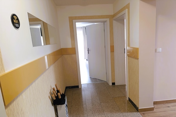 Foto van Appartement in Międzywodzie met zwembad - Vakantiehuis in Międzywodzie - HallReception