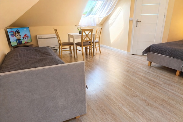 Foto van Appartement in Międzywodzie met zwembad - Vakantiehuis in Międzywodzie - BedRoom