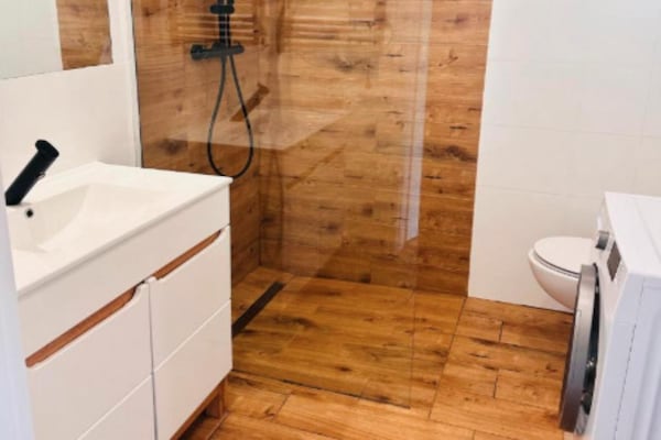Foto van Comfortabele vakantiehuizen met zwembaden - Vakantiehuis in Mielno - BathRoom