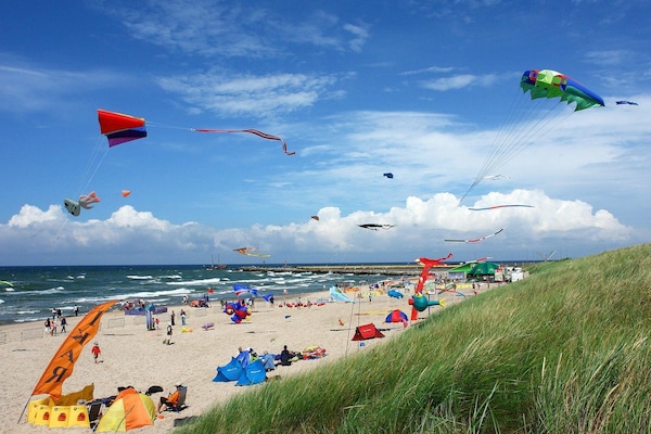 Foto van Comfortabele vakantiehuizen met zwembaden - Vakantiehuis in Mielno - AreaSummer5KM