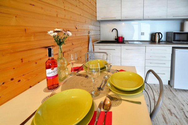 Foto van Comfortabele vakantiehuizen vlakbij het strand. - Vakantiehuis in Ustronie Morskie - DiningRoom