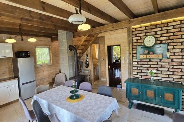 Foto van Groot vakantiehuis met jacuzzi, sauna en zoutgrot - Vakantiehuis in Balachy - LivingRoom