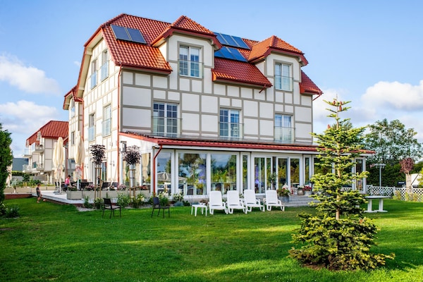 Foto van Luxe appartement voor 6 personen, met een badkuip - Vakantiehuis in Debki - ExteriorSummer