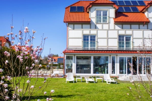 Foto van Luxe appartement voor 6 personen, met een badkuip - Vakantiehuis in Debki - ExteriorSummer