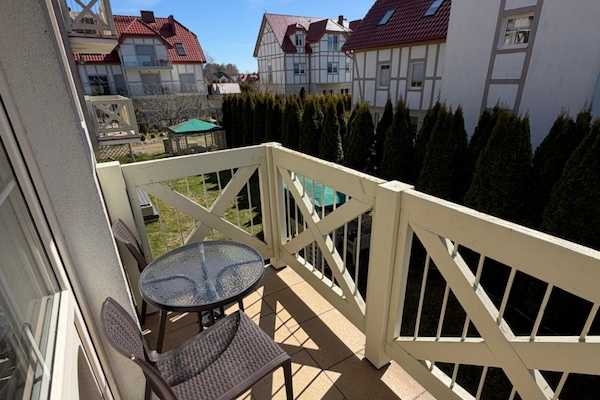 Foto van Luxe appartement voor 6 personen, met een badkuip - Vakantiehuis in Debki - TerraceBalcony