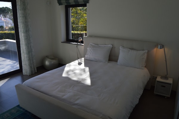 Foto van Moderne villa met zwembad - Vakantiehuis in Carvoeiro - BedRoom