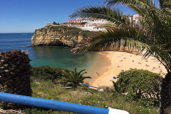Foto van Moderne villa met zwembad - Vakantiehuis in Carvoeiro - AreaSummer5KM