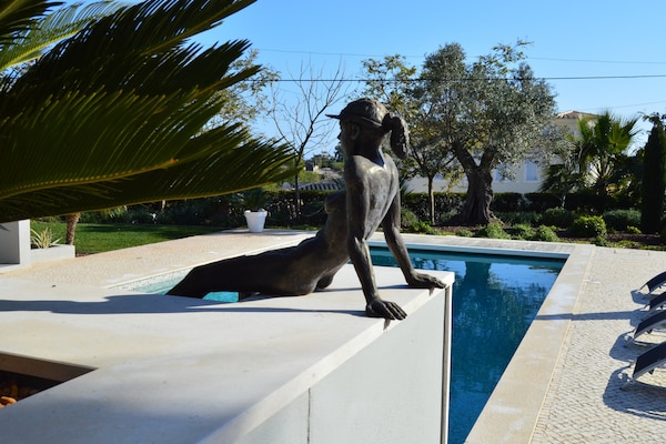 Foto van Moderne villa met zwembad - Vakantiehuis in Carvoeiro - Ambiance