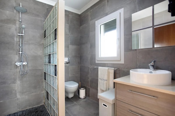 Foto van Villa in Portugal met Privézwembad & Kust - Vakantiehuis in Salir de Matos - BathRoom