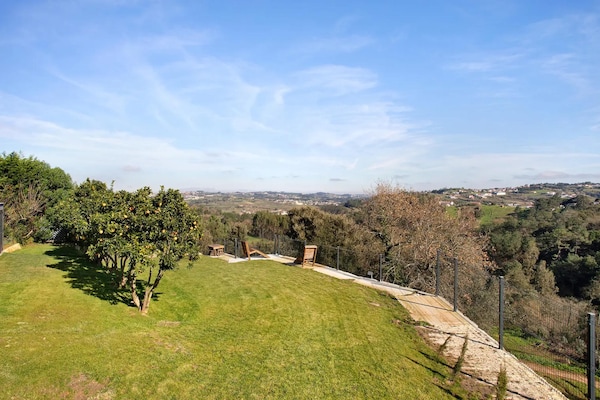 Foto van Villa in Portugal met Privézwembad & Kust - Vakantiehuis in Salir de Matos - ViewSummer