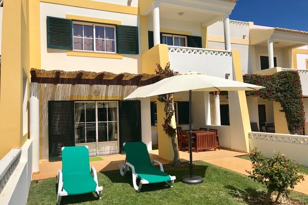 Foto van Gezinsvriendelijke villa in Benagil - Vakantiehuis in Benagil - GardenSummer