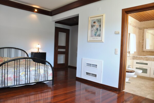 Foto van Villa in Vilamoura met privézwembad & BBQ - Vakantiehuis in Vilamoura - BedRoom