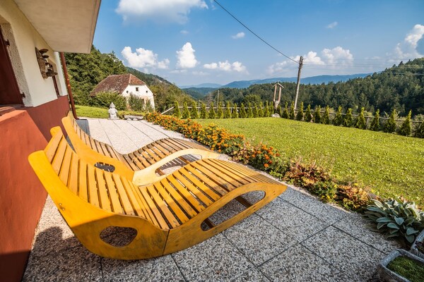 Foto van Bloomfield Retreat Country House with Sauna - Three Bedroom Country House - Outdoor