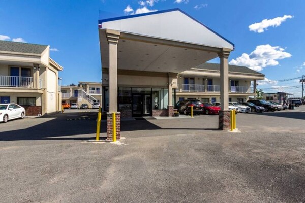 Foto van 3 tweepersoonsbedden | Rookvrij - Vakantiehuis in ELIZABETH - Facilities