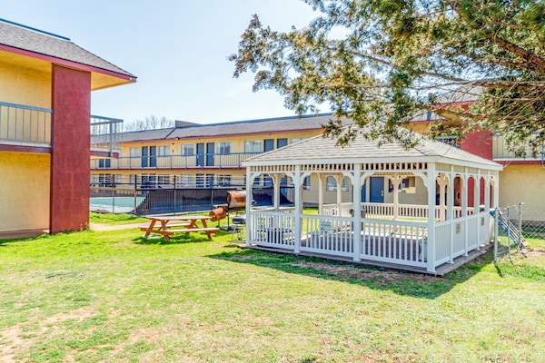 Foto van 3 Volledig Bed | Non-Smoking - Vakantiehuis in Chickasha OK - GardenSummer