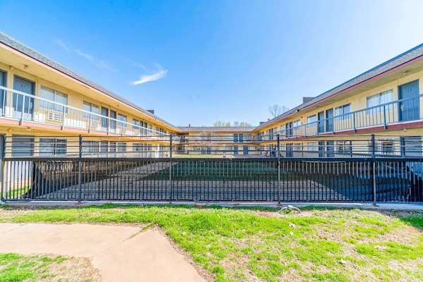 Foto van 3 Volledig Bed | Non-Smoking - Vakantiehuis in Chickasha OK - GardenSummer