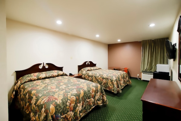 Foto van 2 tweepersoonsbedden (queensize)|1 tweepersoonsbed (fullsize) - BedRoom