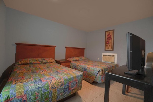 Foto van 3 tweepersoonsbedden (queensize) |Roken toegestaan - Facilities