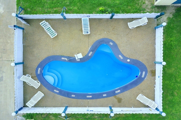 Foto van 3 Queensize bedden | Three Rivers TX - Vakantiehuis in Three Rivers TX - Pool
