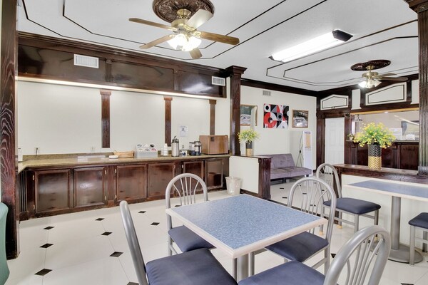 Foto van 3 Queensize bedden | Three Rivers TX - Vakantiehuis in Three Rivers TX - HallReception