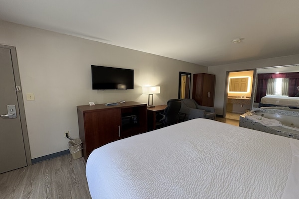 Foto van 3 Queensize bedden | Hampton - Vakantiehuis in Hampton, SC - BedRoom