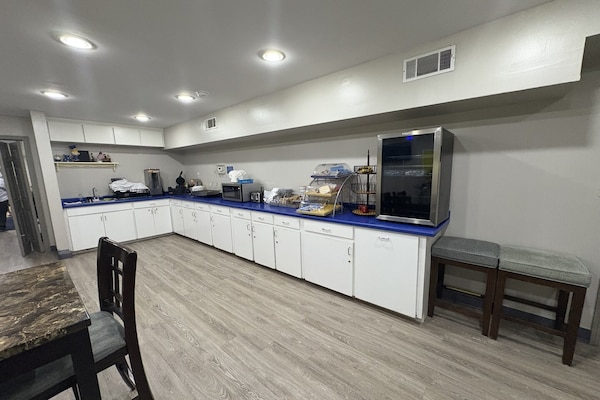 Foto van 3 Queensize bedden | Hampton - Vakantiehuis in Hampton, SC - FloorPlan