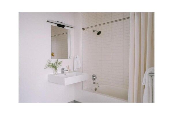 Foto van Luxe apt 2 slaapkamers | Stadszicht - Vakantiehuis in New York City - BathRoom